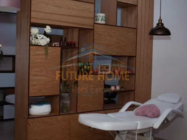 Tirane, shitet ambjent biznesi Kati 0, 53 m² 175.000 € (Rruga Irfan Tomini, Tiranë)