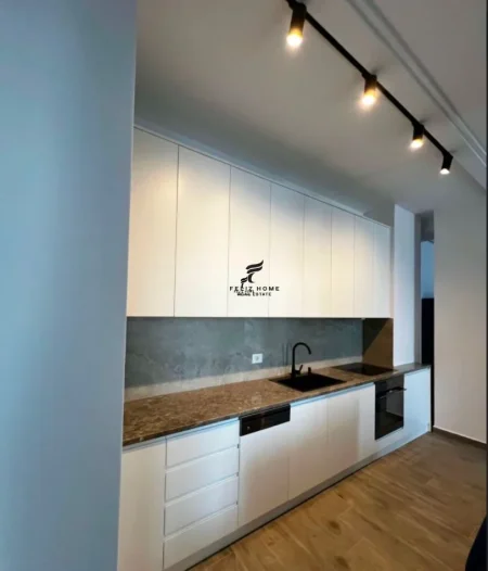 Tirane, shitet apartament 2+1 Kati 3, 100 m² 253.000 € (MEDRESEJA)