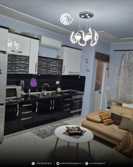 Tirane, jap me qera apartament 2+1 , 94 m² 650 € 