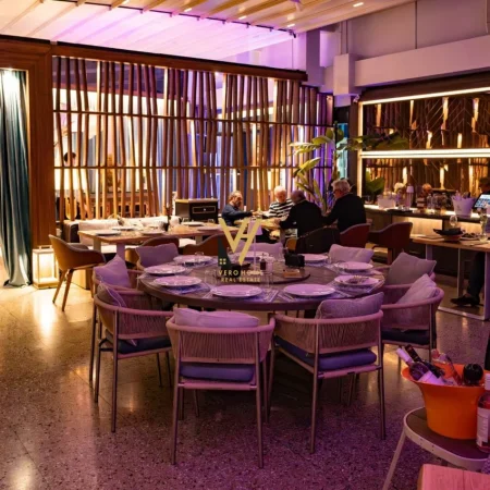 Tirane, jepet me qera bar-resorant Kati 0, 60 m² 3.500 € (21 DHJETORI)
