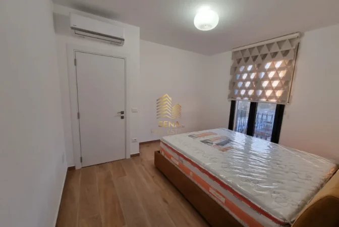 Tirane, jepet me qera apartament 2+1+Ballkon Kati 8, 100 m² 800 € (Rruga Kongresi Manastirit)