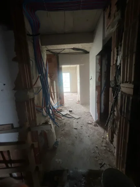 Tirane, shitet apartament 2+1 Kati 6, 110 m² 172.800 € (PORCELAN/ KOMPLEKSI BENGAS)