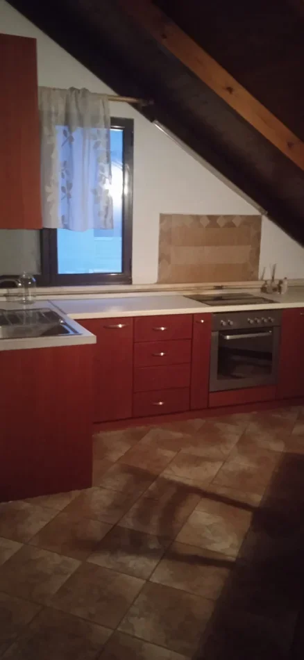 Tirane, jepet me qera apartament 2+1+Aneks+Ballkon Kati 3, 100 m² 400 € 