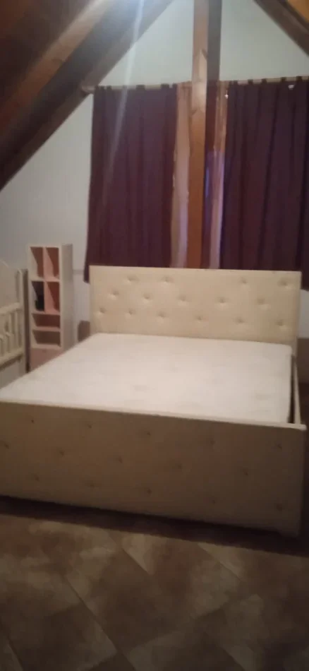 Tirane, jepet me qera apartament 2+1+Aneks+Ballkon Kati 3, 100 m² 400 € 