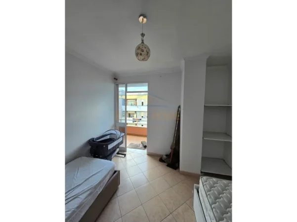 Tirane, shitet apartament 2+1 Kati 7, 98 m² 135.000 € (Unaza e Re)