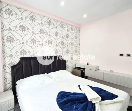 Shkoder, jepet me qera apartament 2+1+Ballkon Kati 1, 102 m² 750 € (QENDER)