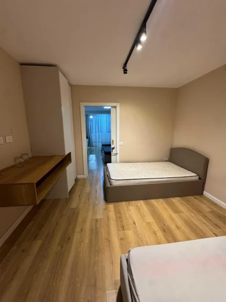 Tirane, jepet me qera apartament 2+1 Kati 2, 73 m² 700 € (RRUGA KONGRESI I MANASTIRIT)