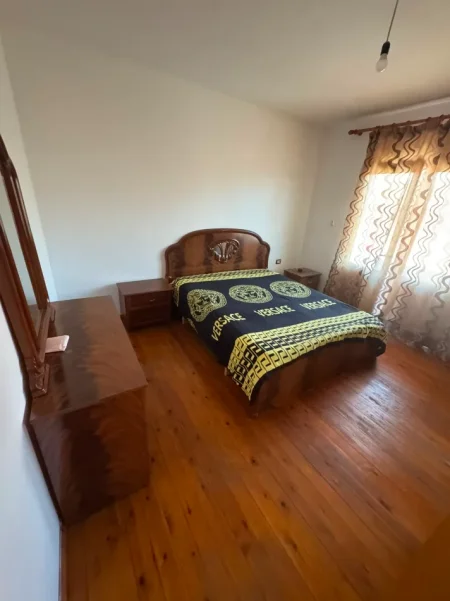 Tirane, jepet me qera apartament 2+1 Kati 2, 101 m² 380 € (Allias)