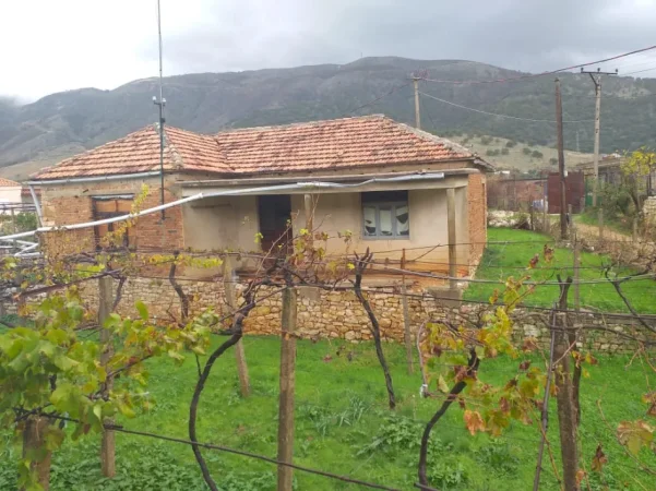 Himare, shitet shtepi 2+1+Ballkon Kati 0, 500 m² 250.000 € 