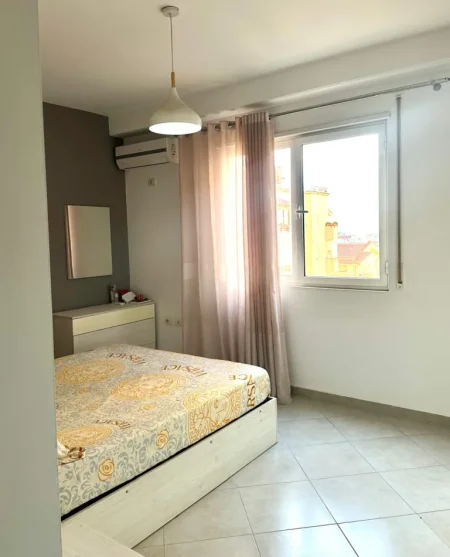 Tirane, jepet me qera apartament 2+1 , 115 m² 770 € (Kodra e Diellit)