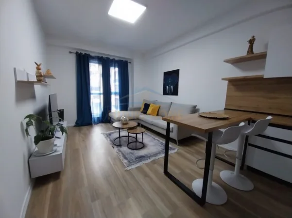Tirane, jepet me qera apartament 1+1+Ballkon Kati 3, 65 m² 624 € (Dritan Hoxha)