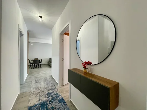 Tirane, jepet me qera apartament 2+1 Kati 3, 118 m² 700 € (Rezidenca Kodra e Diellit)