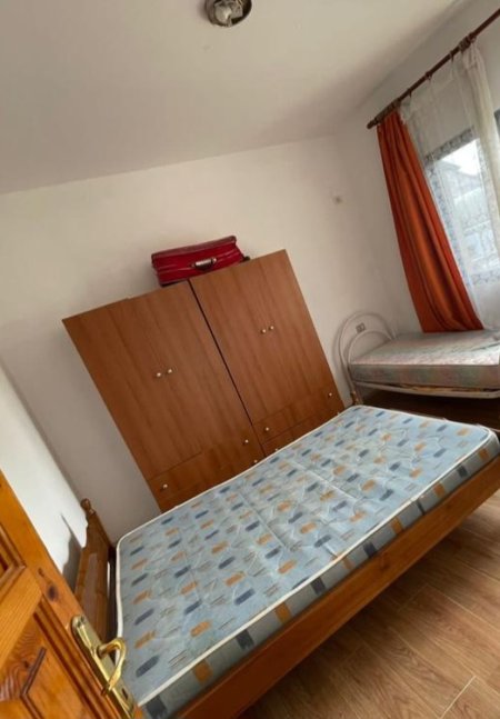 Tirane, jepet me qera Vile 1+1 Kati 3, 60 m² 30.000 Leke (Pran Shkolles Dhora Leka, Ish Fusha Aviacionit)