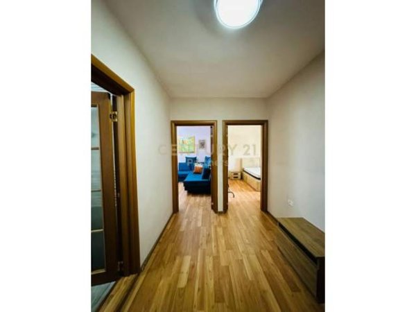 Tirane, jepet me qera apartament Kati 5, 75 m² 600 Euro (rruga kavajes)