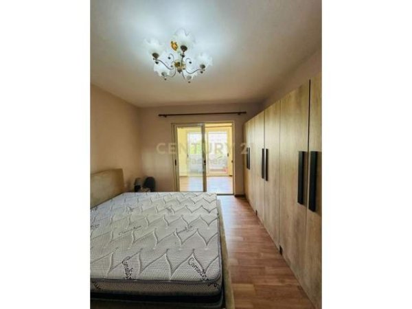 Tirane, jepet me qera apartament Kati 5, 75 m² 600 Euro (rruga kavajes)