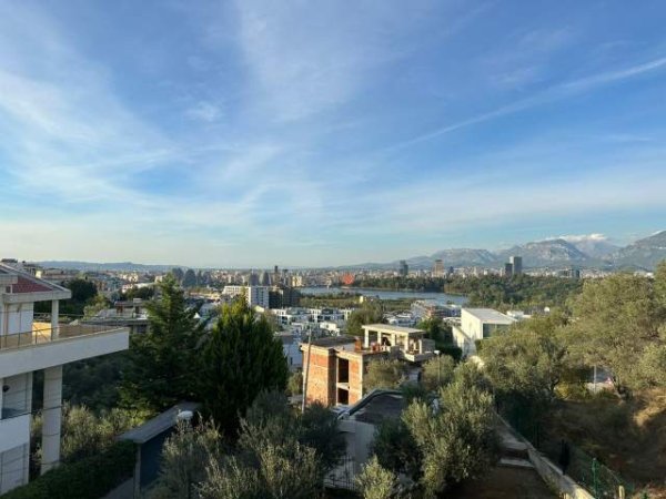 Tirane, jepet me qera Vile 5+1+BLK Kati 0, 420 m² 3.000 Euro (Liqeni i Thate)