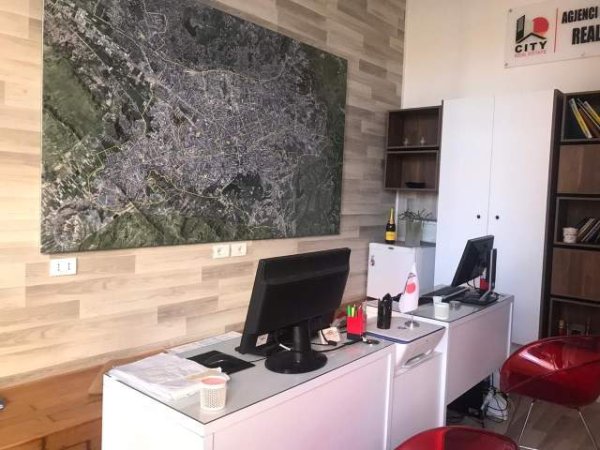 Tirane, jap me qera zyre Kati 0, 300 Euro (Hasan Alia, prane kompleksit Dinamo)