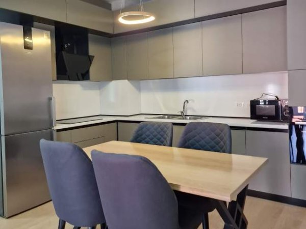 Tirane, jepet me qera apartament Kati 5, 119 m² 1.200 Euro (Bulevardi Gjergj Fishta)