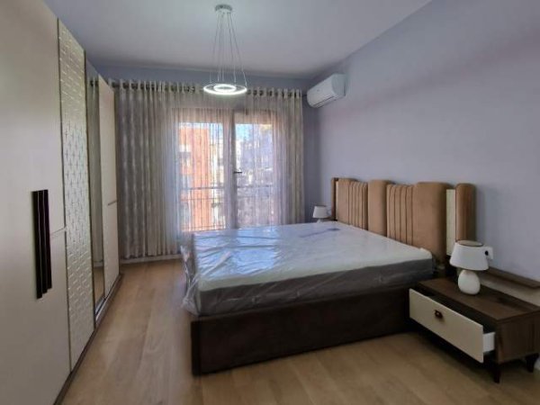 Tirane, jepet me qera apartament Kati 5, 119 m² 1.200 Euro (Bulevardi Gjergj Fishta)