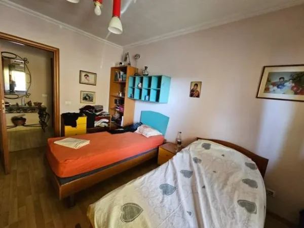 Tirane, shitet apartament 2+1+A+BLK Kati 8, 123 m² 170.000 Euro (Stacioni Trenit)