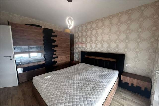 Tirane, jepet me qera apartament 2+1 90 m² 650 Euro