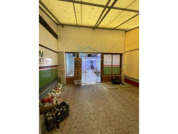 Tirane, jepet me qera ambjent biznesi Kati 0, 140 m² 600 Euro (VASIL SHANTO)