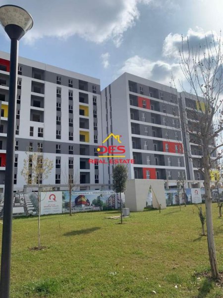Tirane, shitet apartament 2+1+BLK Kati 2, 93 m² 75.000 Euro (univers city)
