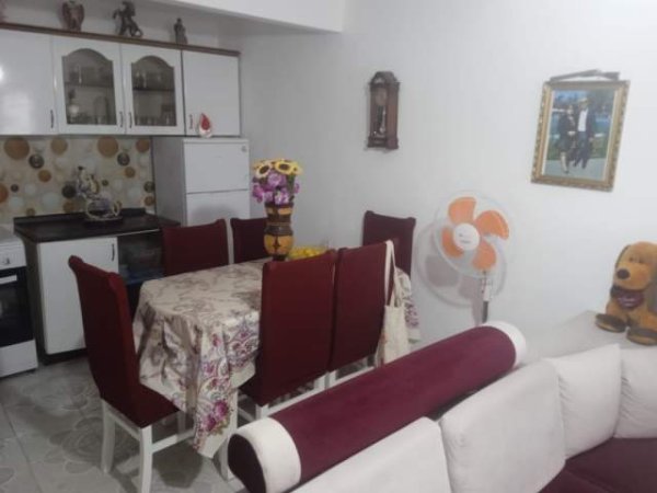 Tirane, shitet apartament 1+1+BLK Kati 4, 55 m² 60.000 Euro (RRUGA QELQIT)