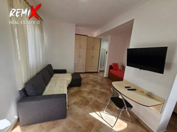Durres, jepet me qera apartament 1+1+A+BLK Kati 8, 60 m² 250 Euro (pavaresia)