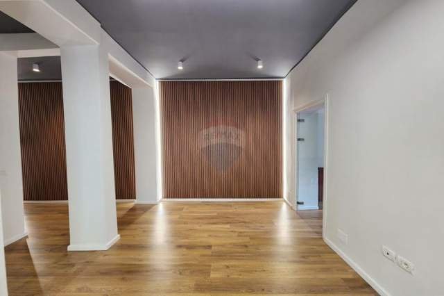 Tirane, jepet me qera zyre Kati 2, 80 m² 1.200 Euro (Shallvaret)