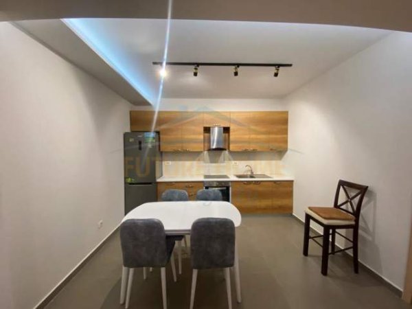 Tirane, shes apartament 1+1+BLK Kati 1, 74 m² 96.000 Euro (Kodra e Diellit)