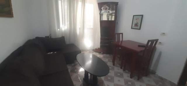 Tirane, jepet me qera apartament 1+1+BLK Kati 1, 55 m² 380 Euro (Siri Kodra)