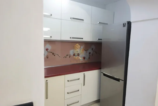 Tirane, jepet me qera apartament 2+1+Ballkon Kati 2, 75 m² 550 € (Brryli)