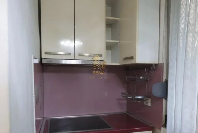Tirane, jepet me qera apartament 2+1+Ballkon Kati 2, 75 m² 550 € (Brryli)