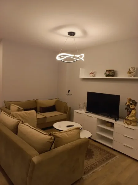 Tirane, shitet apartament 1+1 , 60 m² 150.000 € (KOMUNA E PARISIT)