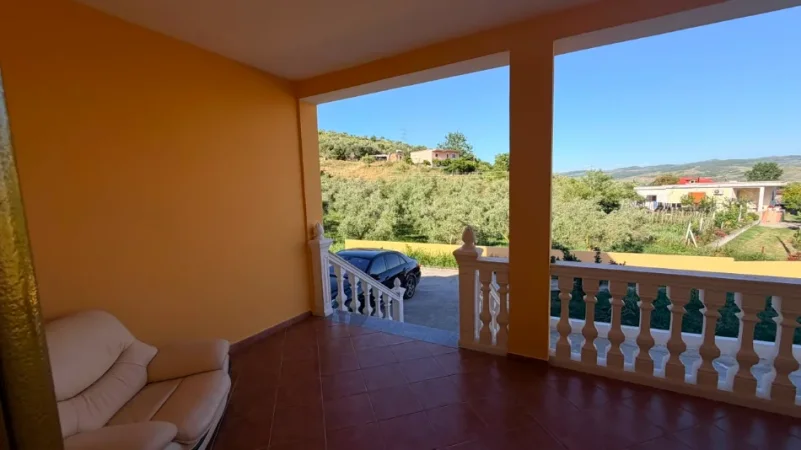 Vlore, jepet me qera Vile 2+1+Aneks+Ballkon Kati 1, 120 m² 800 € (Sherishte, Vlore)