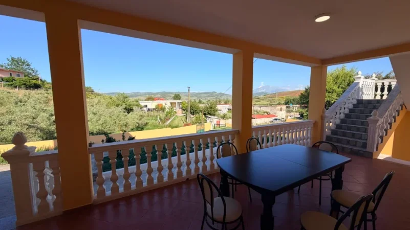 Vlore, jepet me qera Vile 2+1+Aneks+Ballkon Kati 1, 120 m² 800 € (Sherishte, Vlore)