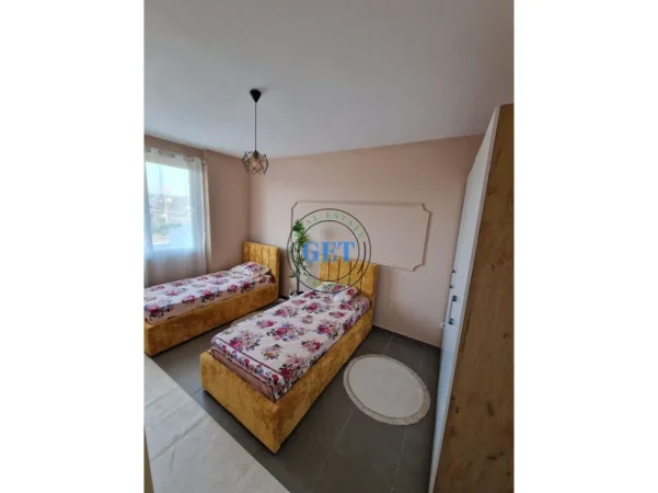 Durres, jepet me qera apartament 2+1 Kati 3, 90 m² 1.200 € (Golem)