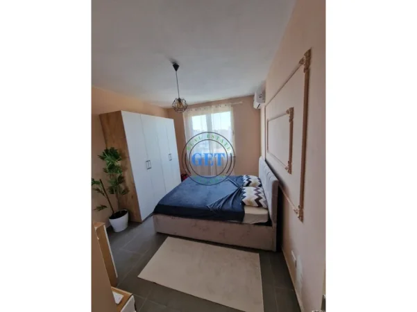 Durres, jepet me qera apartament 2+1 Kati 3, 90 m² 1.200 € (Golem)