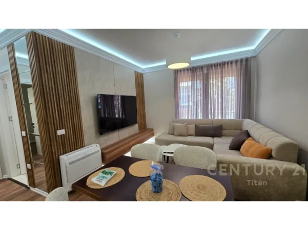 Tirane, jepet me qera apartament 1+1 Kati 1, 70 m² 700 € (Don Bosco)