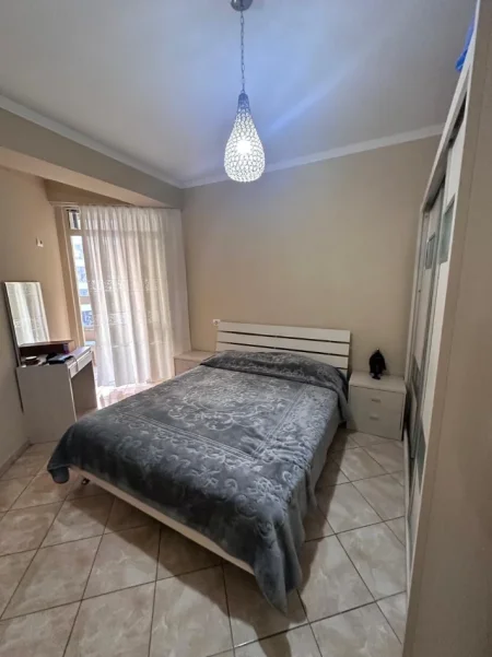 Tirane, jepet me qera apartament 1+1 Kati 4, 65 m² 400 € (Astir)