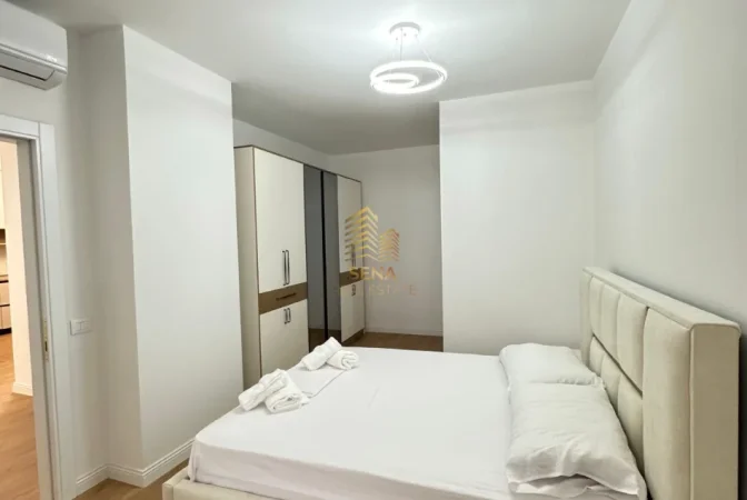 Tirane, jepet me qera apartament 2+1+Ballkon Kati 1, 108 m² 700 € (Rruga e Dibres)