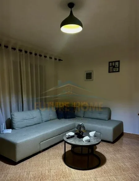 Tirane, jepet me qera apartament 1+1 Kati 2, 54 m² 380 € 
