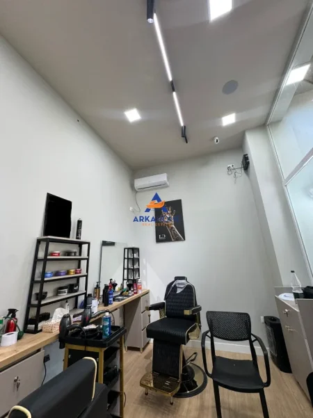 Tirane, shitet ambjent biznesi Kati 0, 24 m² 165.000 € 