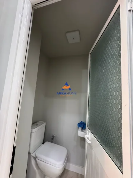 Tirane, shitet ambjent biznesi Kati 0, 24 m² 165.000 € 