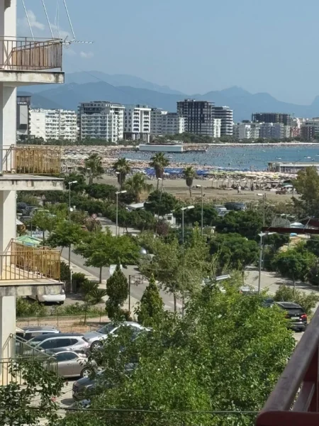 Shengjin, jepet me qera apartament 1+1+Aneks+Ballkon Kati 3, 50 € (Rruga kryesore)