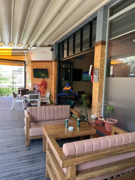 Tirane, jepet me qera ambjent biznesi Kati 0, 120 m² 1.200 € 