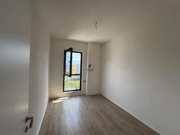 Tirane, shitet apartament 2+1 Kati 11, 92 m² 180.000 € (ISH FUSHA E AVIACIONIT)