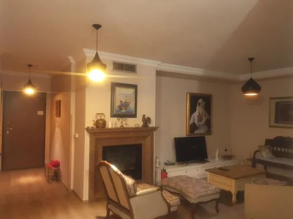Tirane, jepet me qera apartament 2+1+Ballkon + PARKIM Kati 3, 130 m² 750 €