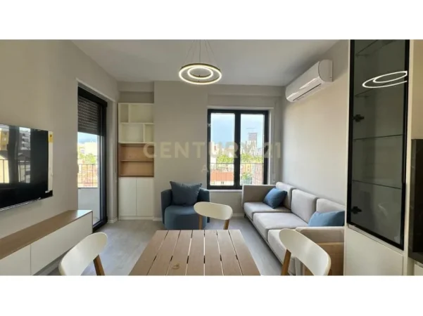 Tirane, jepet me qera apartament 1+1 Kati 7, 53 m² 700 € (rruga Karl Gega)